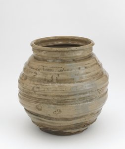 Jarra de agua para ceremonia del té, Uji, Kyoto-fu, período Edo, mediados del siglo XVII-mediados del siglo XVIII de Japanese School
