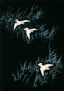 Tres grullas en un paisaje negro