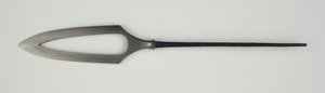 Yanone (punta de flecha) de tipo plano (hirane) con diseño perforado de Japanese School