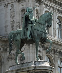 Estatua ecuestre del preboste de los comerciantes de París Etienne Marcel