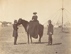 [Lady Canning en su árabe negro y Lord Clyde, Comandante en Jefe] de Jean Baptiste Oscar Mallitte