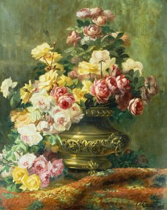Un opulento bodegón de rosas en una urna de latón (óleo sobre lienzo) de Jean Capeinick