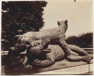 Versalles, Fontaine du Point du Jour, (Tigre Terrassant un Ours de Houzeau)