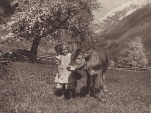 Suiza: La generación más joven (foto en blanco y negro)