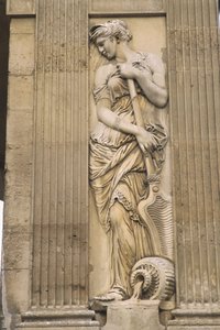 Francia, París, Les Halles, Fontaine des Innocents, talla de piedra, estatua de mujer de Jean and Lescot Pierre Goujon