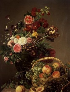 Naturaleza muerta con flores y frutas en una cesta