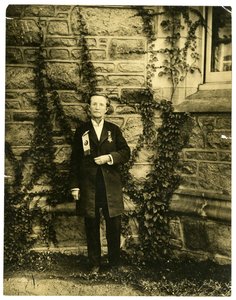 Dra. Mary Walker, una de las primeras mujeres doctoras con derecho a usar ropa de hombre de Jessie Tarbox Beals