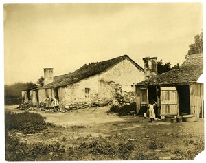 Casa "Mexicana" en Texas cerca de San Antonio de Jessie Tarbox Beals