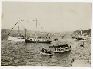 Desfile Naval, 25 de septiembre Vista general hacia la Tumba de Grant de Jessie Tarbox Beals