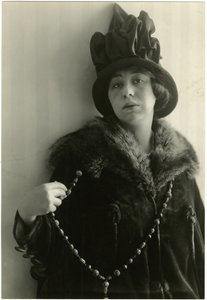 Zoë Akins, autora de Déclassée, c.1905-40 de Jessie Tarbox Beals