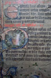 Detalle de la Biblia de Gutenberg del siglo XV, de la apertura de Efesios de Johannes Gutenburg