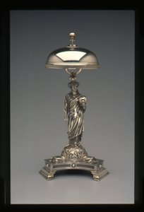 Campana de cena, c.1860-70 de John Bogert