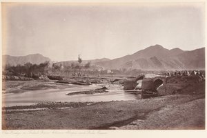 El viejo puente sobre el río Kabul de John Burke