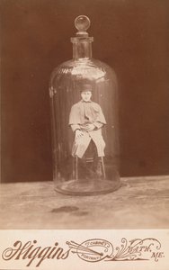 Hombre en botella, ca. 1888