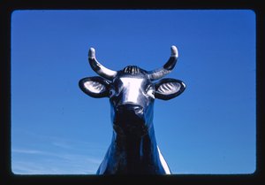 Detalle de la estatua de la vaca Chatty Belle, Cheese and Gift Shop, Neillsville, Wisconsin, EE.UU. de John Margolies