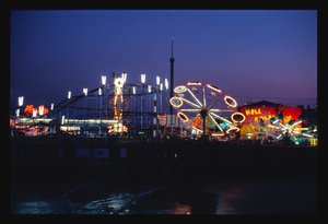 Steeplechase Pier de noche, Atlantic City, Nueva Jersey, EE.UU. de John Margolies
