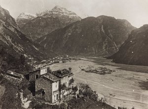 Álbum "Meine weltkriegs - Erinnerungen South-West Front (Carintia, Italia, Tirol del Sur) 31/03/1915-12/11/1918 - Josef Zohles Wien": vista de Chiusaforte de Josef Zohles