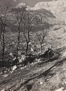 Zona de guerra (foto en b/n) de Josef Zohles