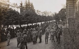 Soldados con muchos prisioneros de Josef Zohles