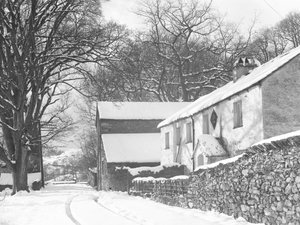 Nieve abundante en Nab Cottage