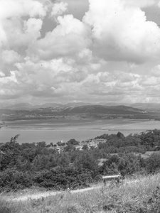 Mirando hacia el estuario de Kent con el viaducto visible de Joseph Hardman