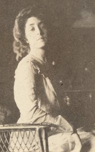 Mercedes de Cordoba,c. 1900 (photo)