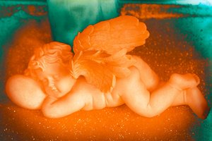 Querubín dorado, 2016 (fotografía) de Joy Lions