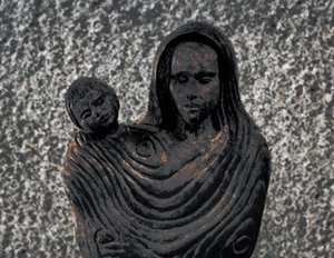 La tristeza en los ojos de Madonna, de la serie Chapelle du Canal 2016 (fotografía) de Joy Lions