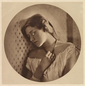Ellen Terry, a la edad de dieciséis años