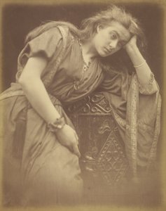 Mariana/"Me dijo que estoy espantosa que ojalá estuviera muerta" de Julia Margaret Cameron
