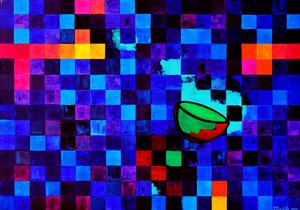 Cuenco geométrico de colores vivos