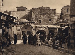 Jerusalén, escena callejera (foto en blanco y negro)