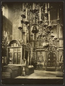 El Kremlin: vista interior de la Catedral del Arcángel, construida en 1333