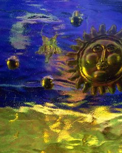Sol azul y dorado