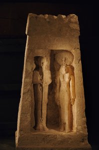 Santuario independiente, una naos, de Ptah y Sekhmet, Reino Nuevo, 2002 (foto) de Kenneth Garrett