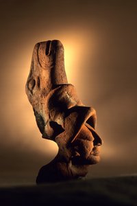 Artefacto, Cancuen, Guatemala, Arthur Demarest, Tomas Barrientos, Maya, palacio, Classi..., 2004 (foto) de Kenneth Garrett