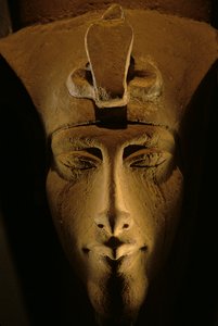 Estatua colosal de Akenatón, Amenhotep IV, Museo Egipcio, El Cairo, Reino Nuevo, Far..., 2001 (foto)