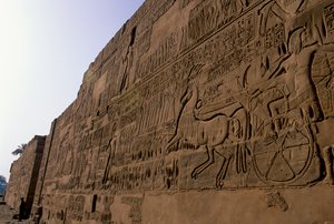 Egipto; mm6741; Batalla de Qadesh, Ramsés II, Templo de Karnak, 2001 (foto) de Kenneth Garrett