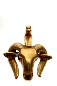 Museo Metropolitano de Nueva York, Faraones nubios,Carnero de oro, dinastía XXV, Periodo tardío, M..., 2007 (foto) de Kenneth Garrett