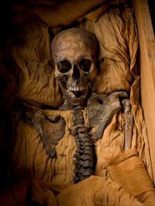 Momia del padre del rey Tut, Akenatón.