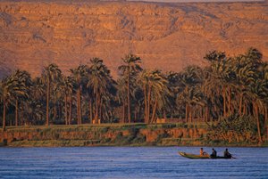 Paisaje del río Nilo, Egipto, cerca de Amarna, 2001 (foto) de Kenneth Garrett