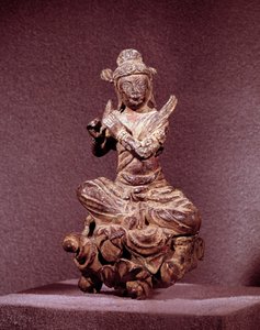 Arte coreano: representación de una Apsara en bronce dorado, siendo Celeste. Período Silla (siglos VII-X). Museo Nacional de Corea de Korean School