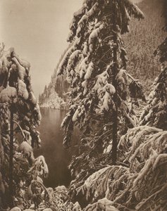 Der Konigssee bei Berchtesgaden; El Konigs-See cerca de Berchtesgaden (foto b/n)