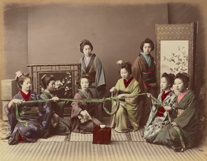 (Konkonchiki) Chica Japonesa Jugando, c.1880