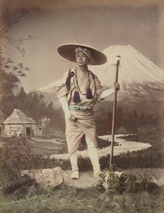 Peregrino subiendo el Fujiyama de Kusakabe Kimbei