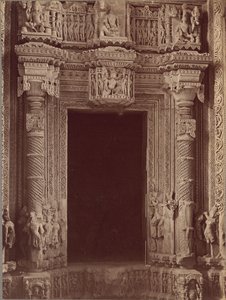 Interior de la puerta del templo Sas Bahu, Gwalior de Lala Deen Dayal