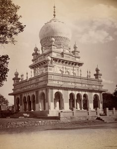 Tumba en Secunderabad de Lala Deen Dayal