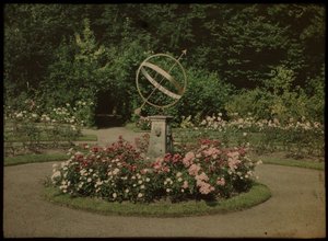 Reloj de sol en el jardín de la casa Kersbergen, Zeist de Lambertus Hendrik van Berk