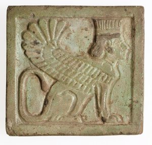 Placa con esfinge persa alada, c.525-401 a.C.