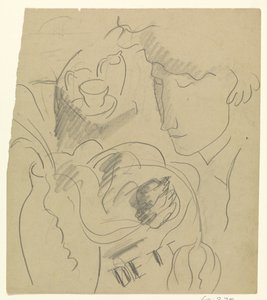 Una mujer huele flores en un jarrón de Leo Gestel